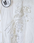Chemise blanche à perles translucides - 𝐌𝐚𝐫𝐢𝐧𝐚𝟒𝟒𝐟𝐚𝐦𝐢𝐥𝐲