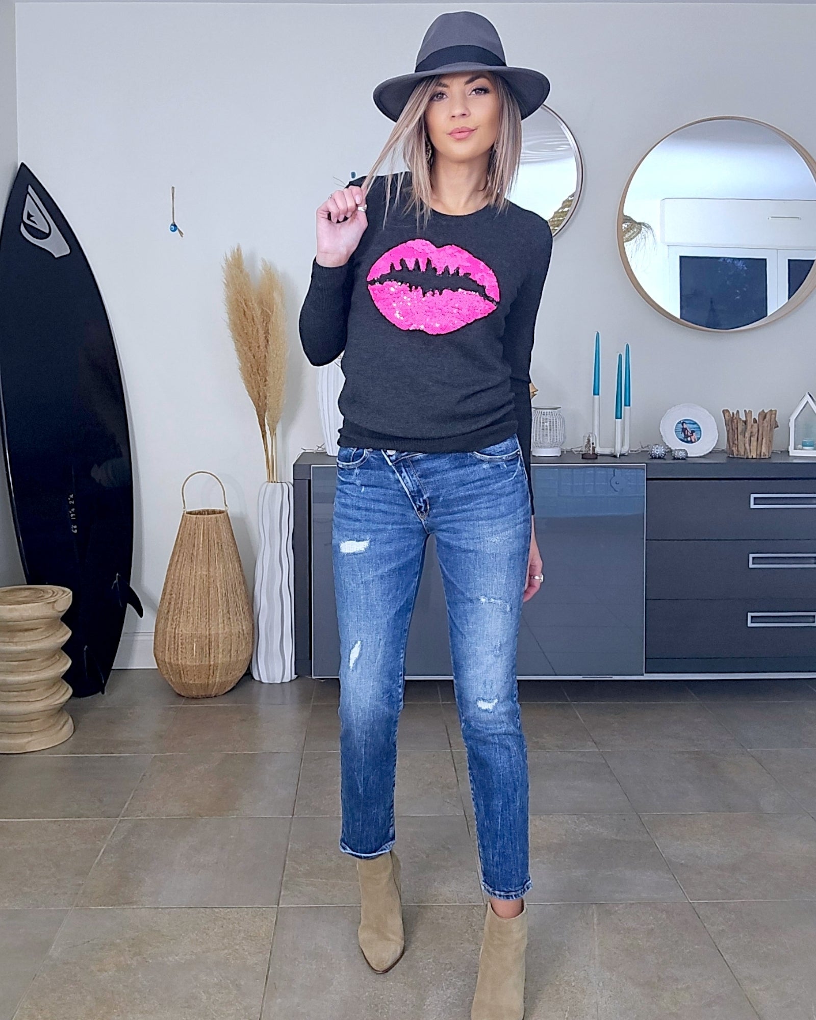 Pull bouche rose fluo