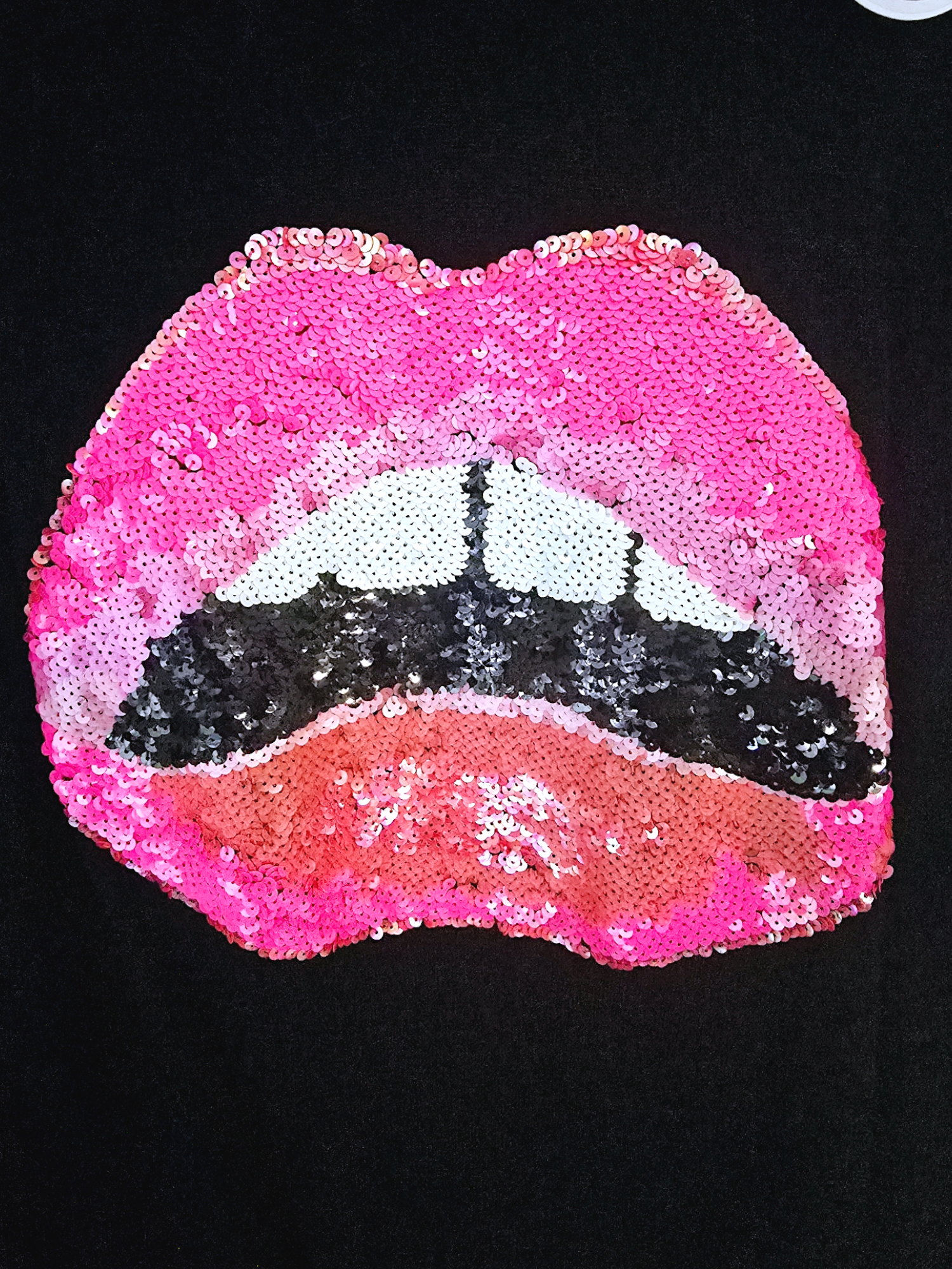 Pull bouche bicolore