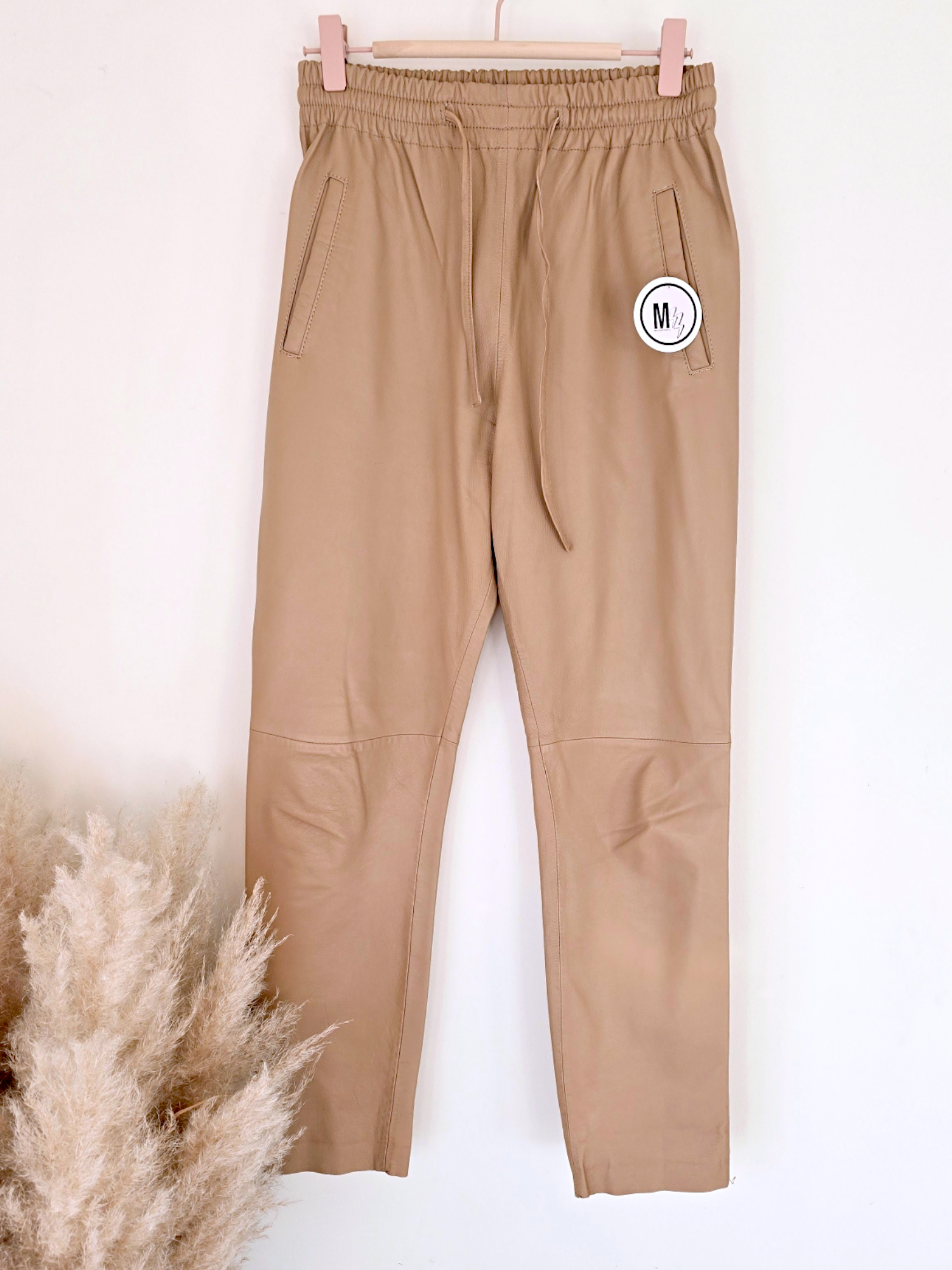Pantalon jog en cuir beige