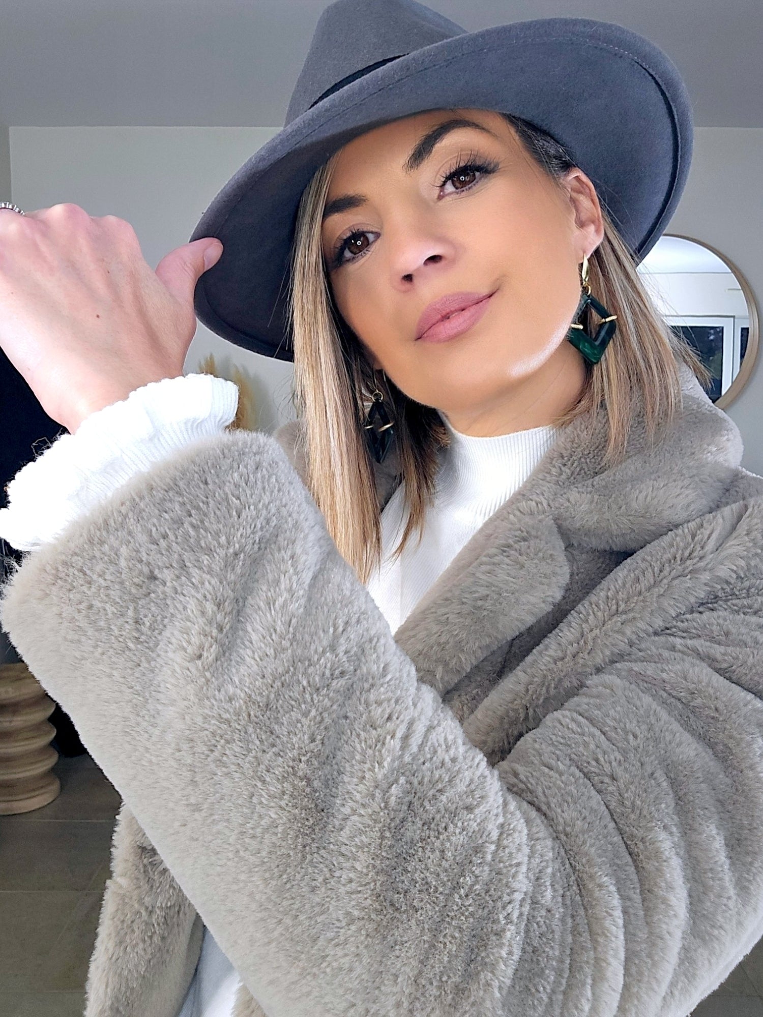 Manteau fausse fourrure