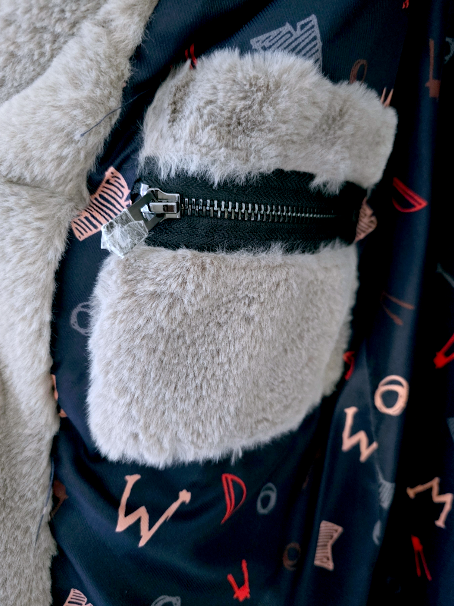 Manteau fausse fourrure