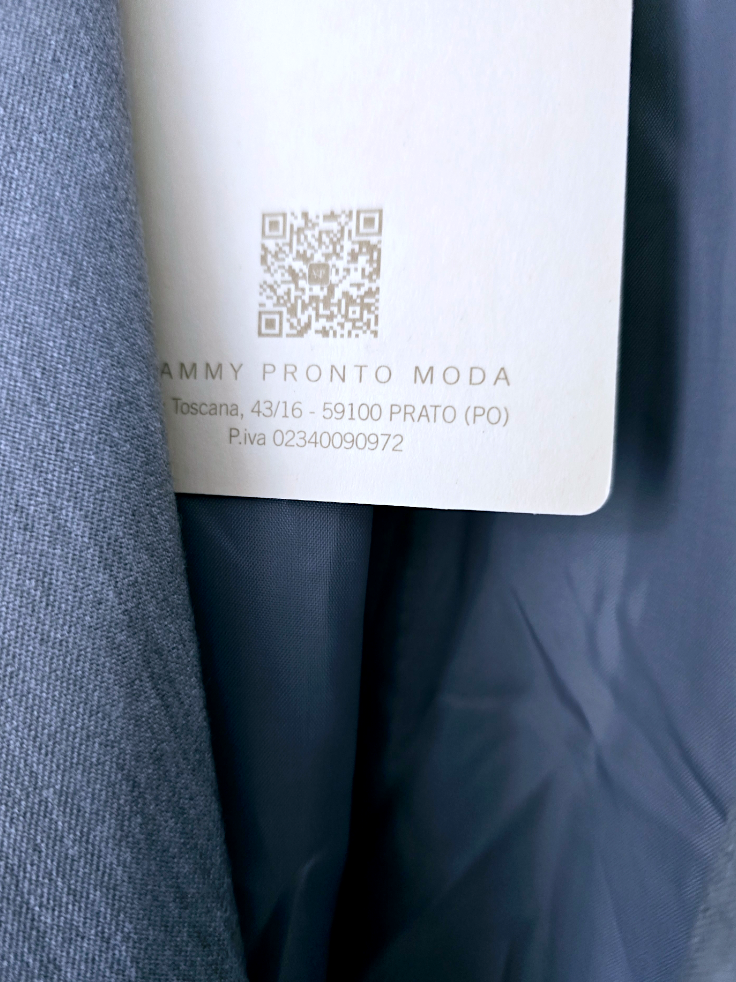 Veste grise à tags