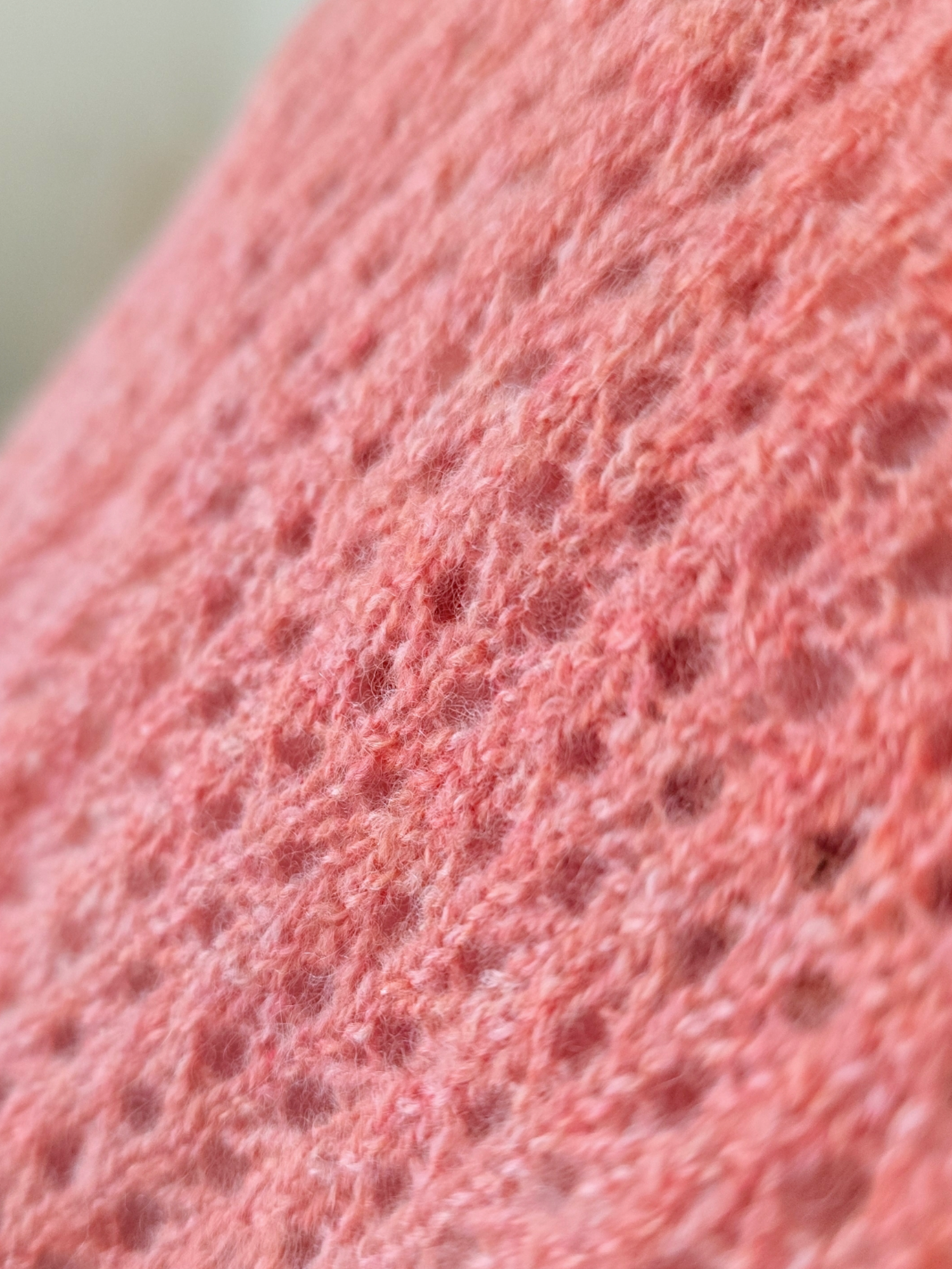 Cardigan corail en cachemire - 𝐌𝐚𝐫𝐢𝐧𝐚𝟒𝟒𝐟𝐚𝐦𝐢𝐥𝐲