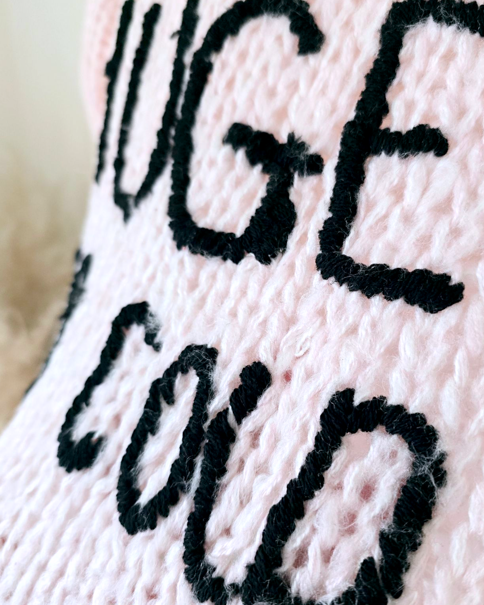 Pull à inscriptions