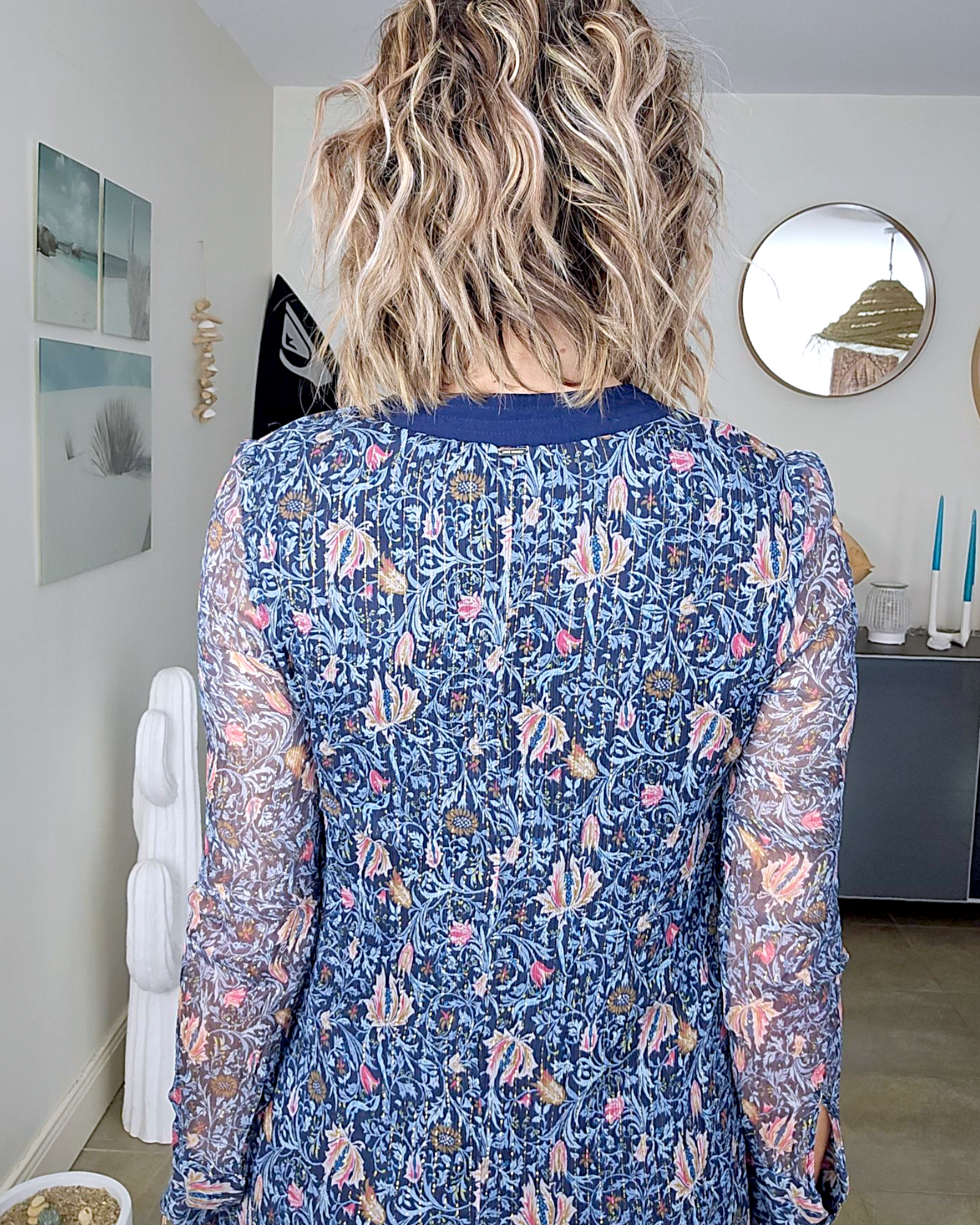 Robe bleue en soie