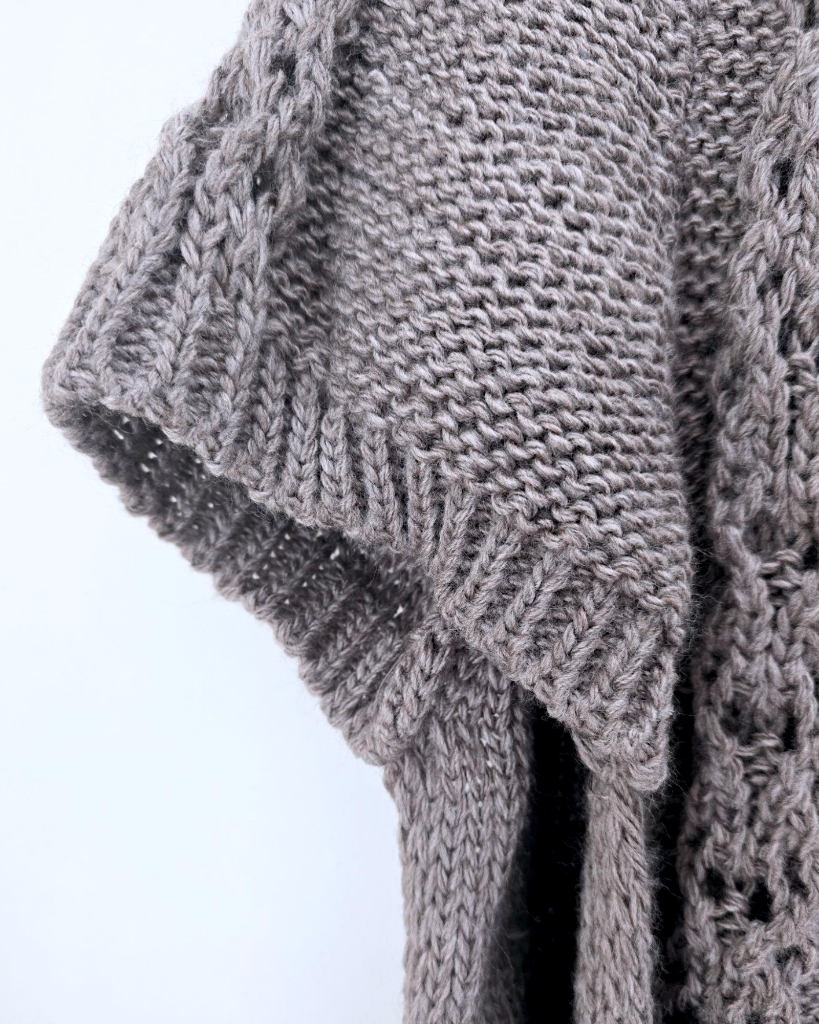 Pull cape
