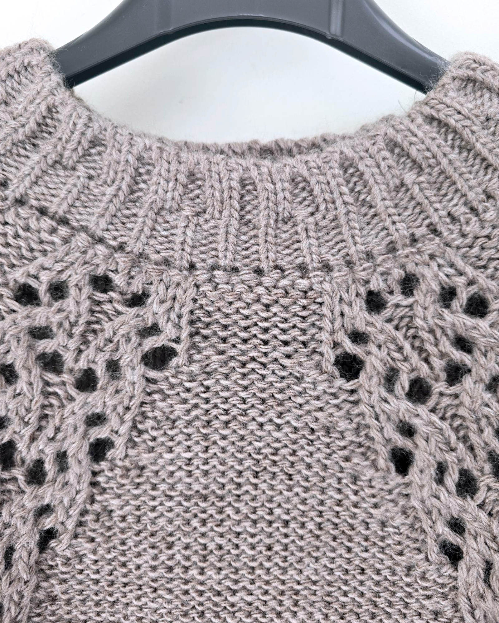 Pull cape