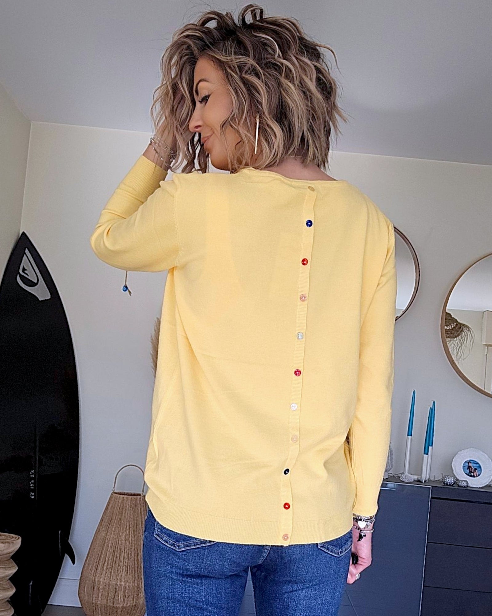 Pull yellow