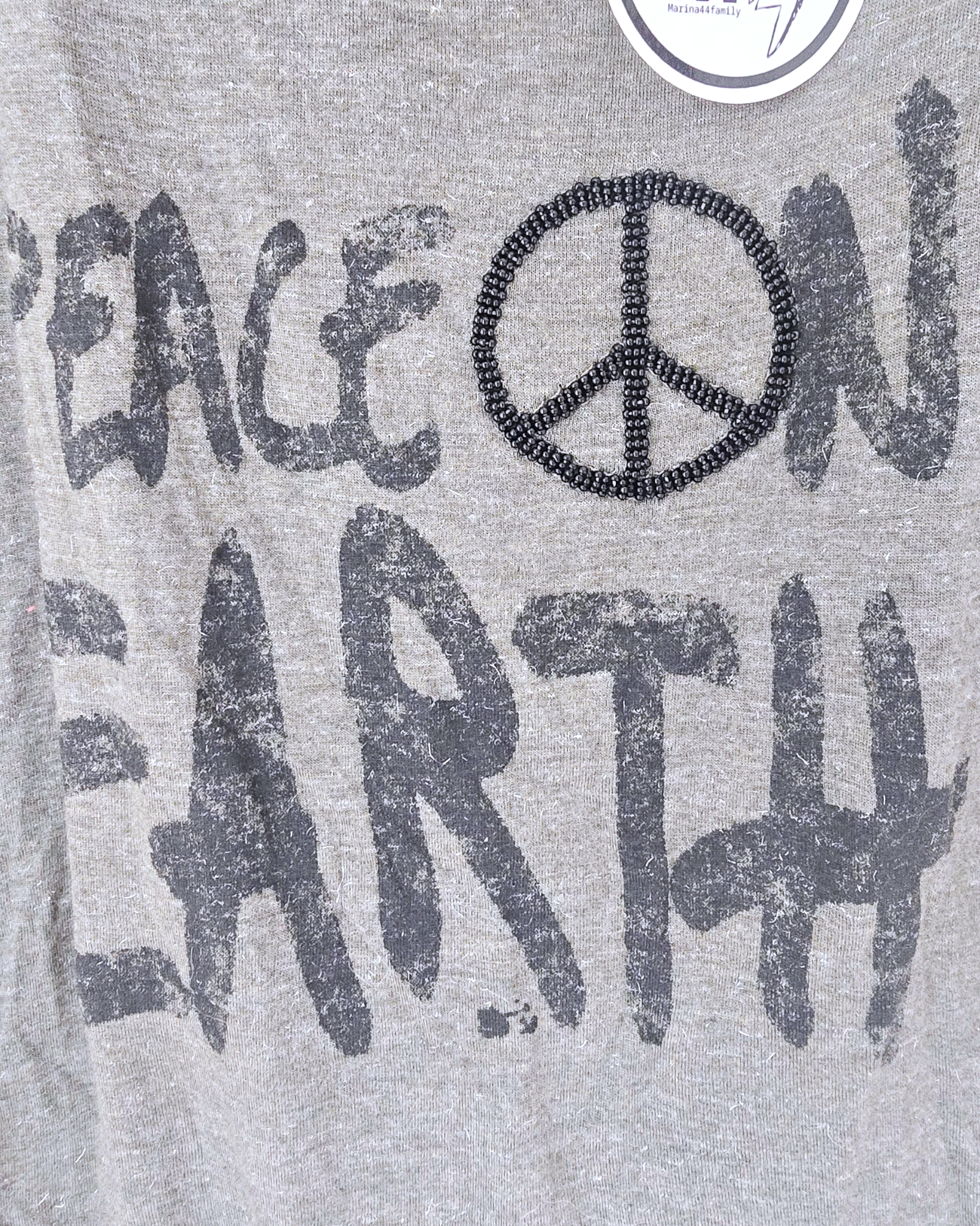T-shirt kaki peace n'love à perles
