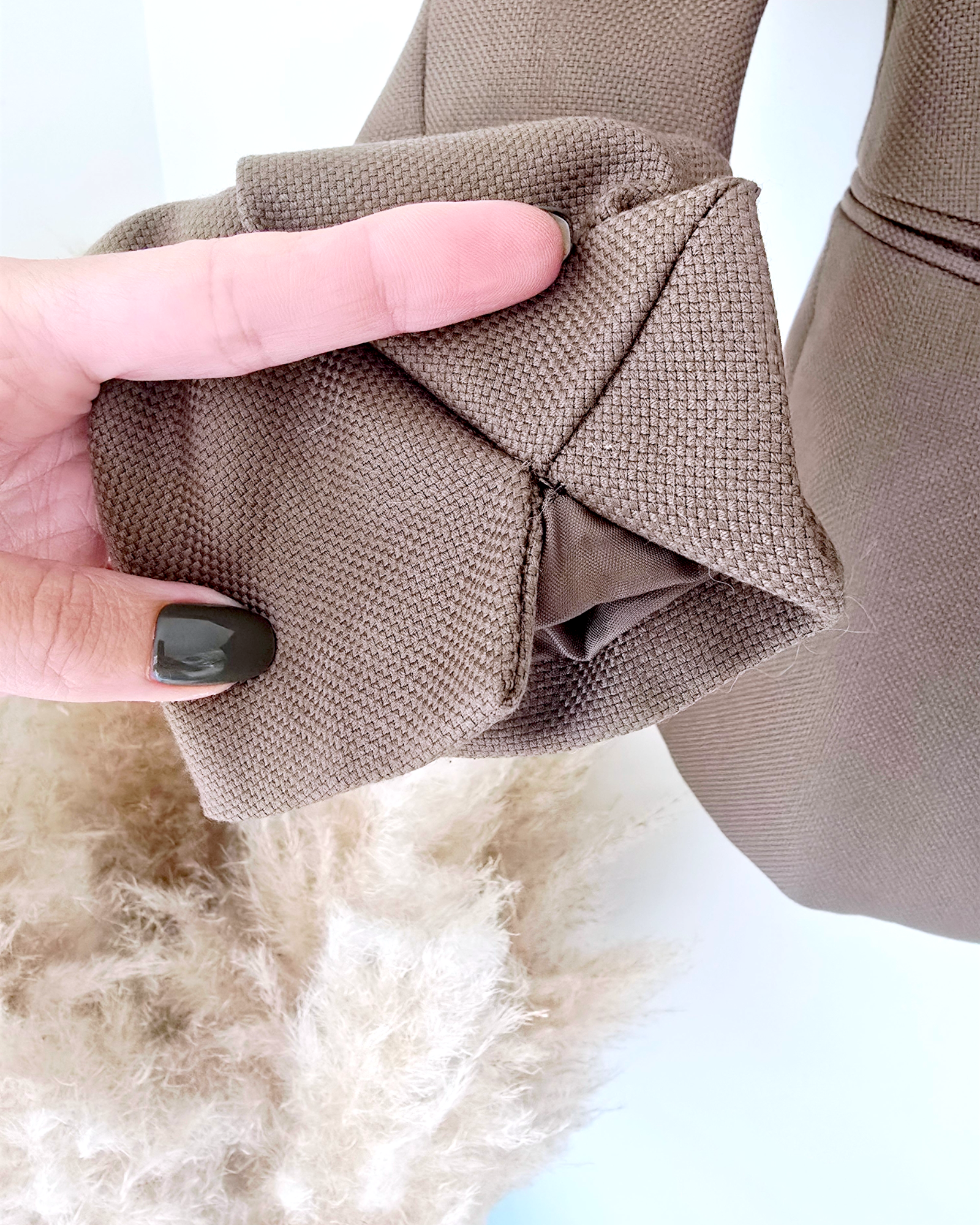Veste chic beige foncé avec empiècements cuir