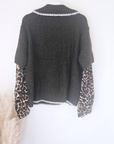 Pull chaud marron coeur léopard