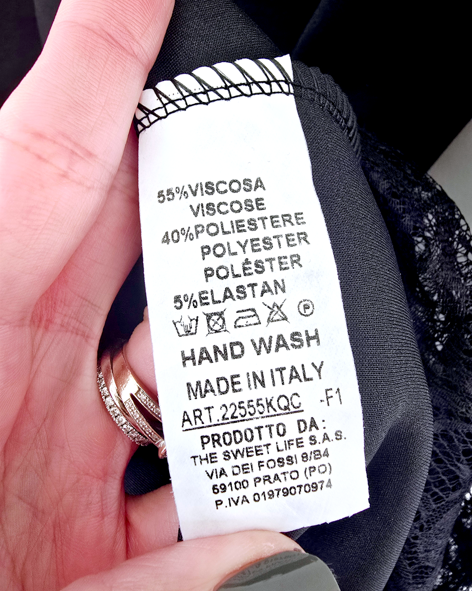 Robe noire sweat et dentelle