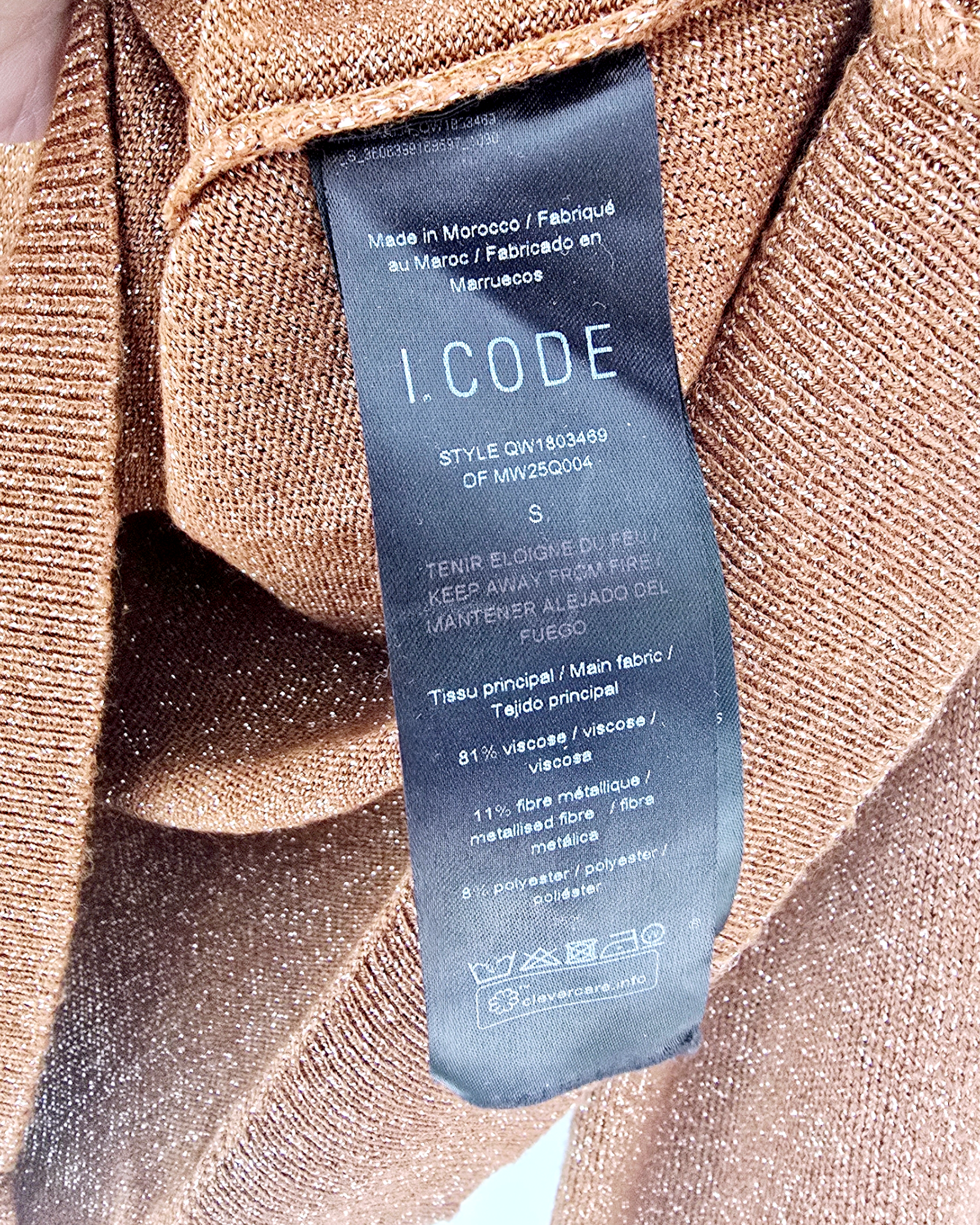 Pull bronze à inscriptions