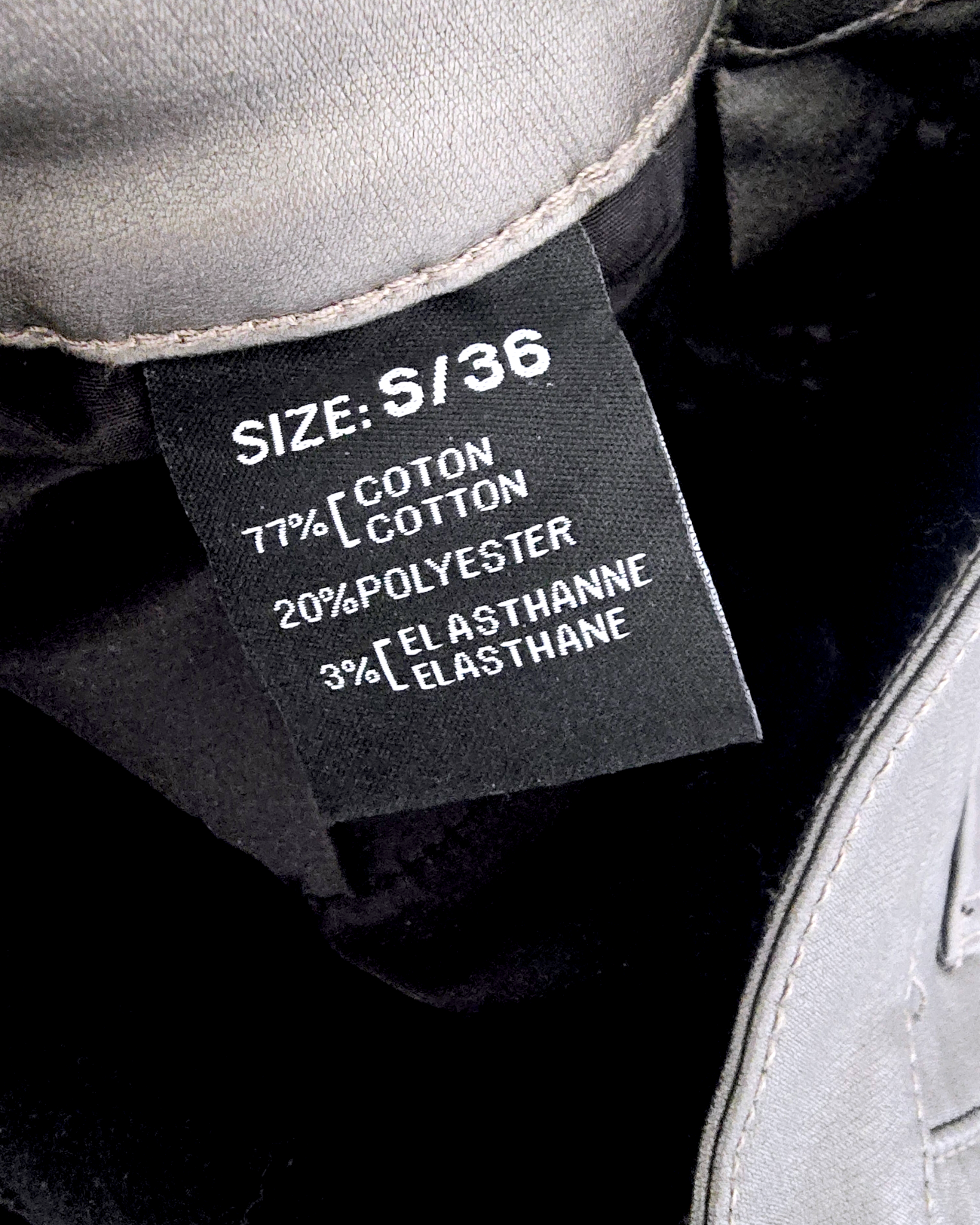 Pantalon slim huilé métal