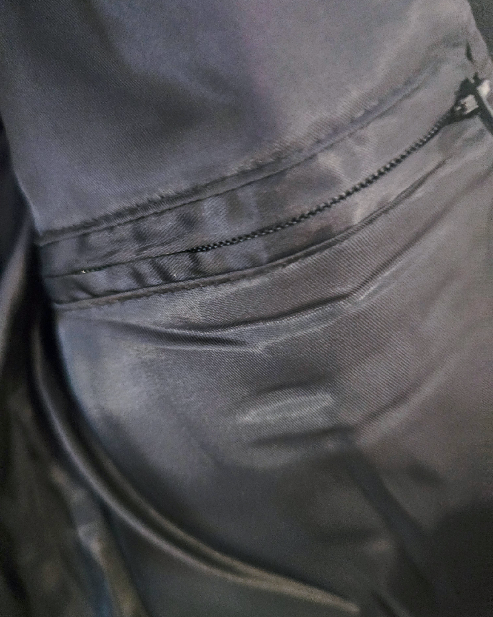 Veste noire bi-matière laine et cuir