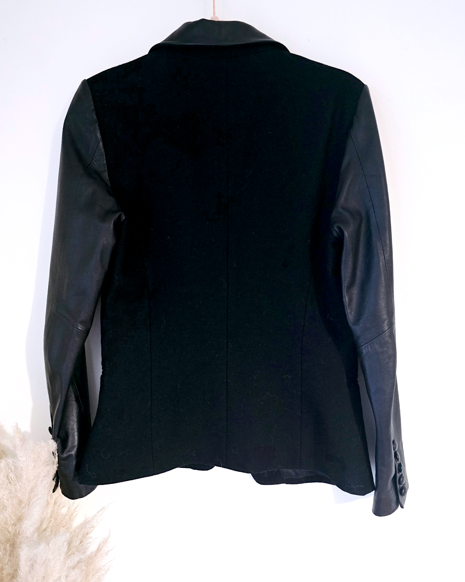 Veste noire bi-matière laine et cuir