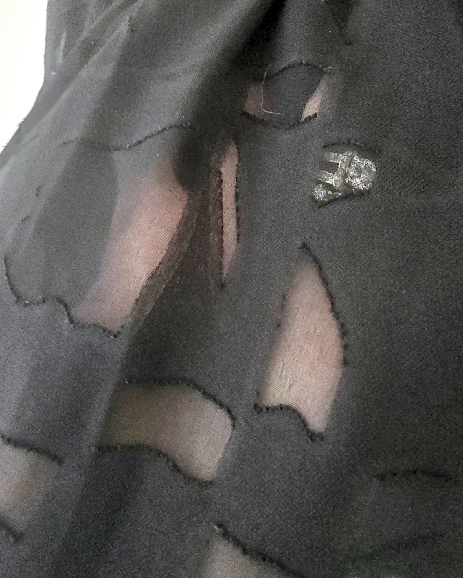 Jupe noire Carmel tissu en relief