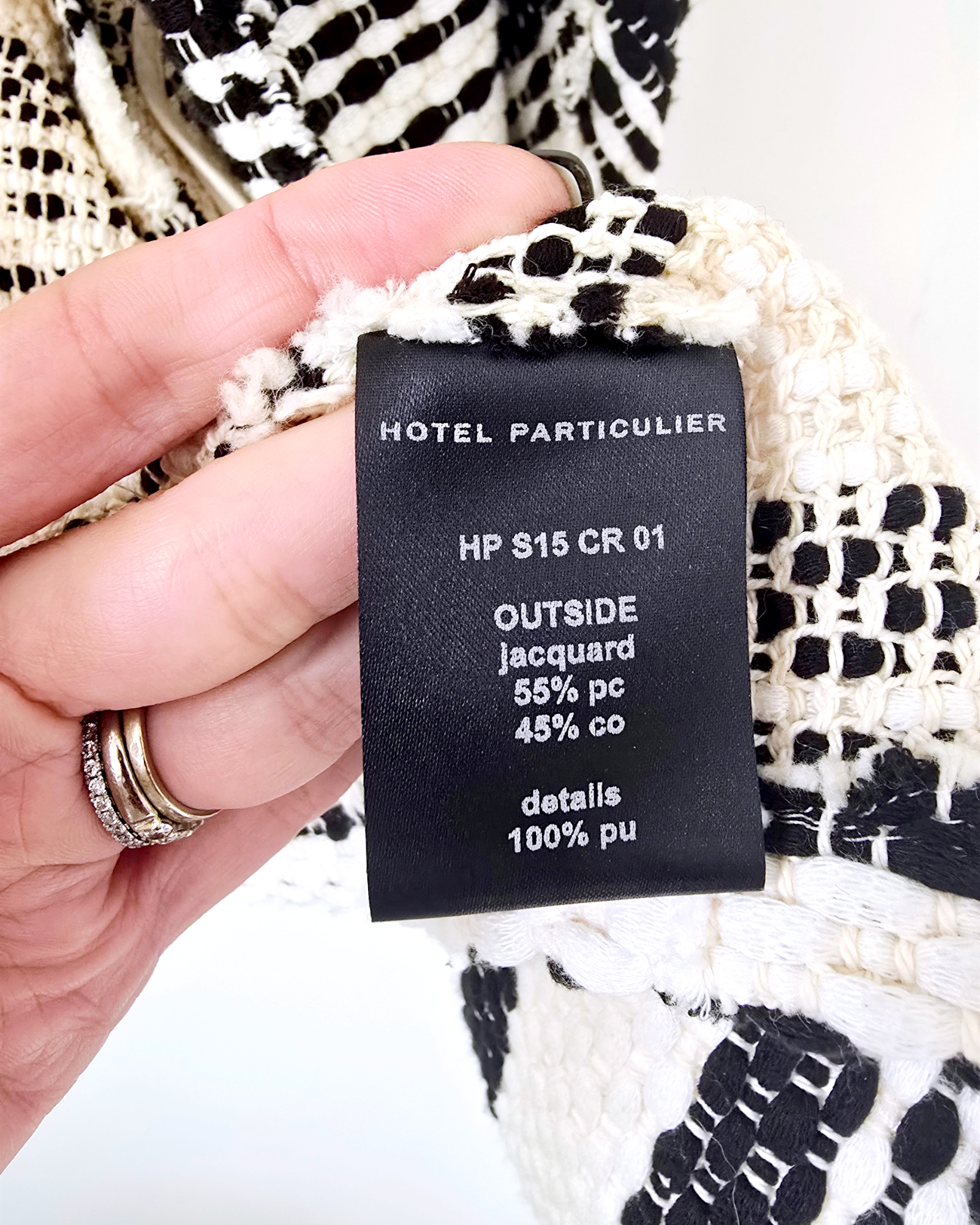 Gilet chaud ethnique noir et blanc - 𝐌𝐚𝐫𝐢𝐧𝐚𝟒𝟒𝐟𝐚𝐦𝐢𝐥𝐲