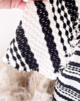 Gilet chaud ethnique noir et blanc - 𝐌𝐚𝐫𝐢𝐧𝐚𝟒𝟒𝐟𝐚𝐦𝐢𝐥𝐲