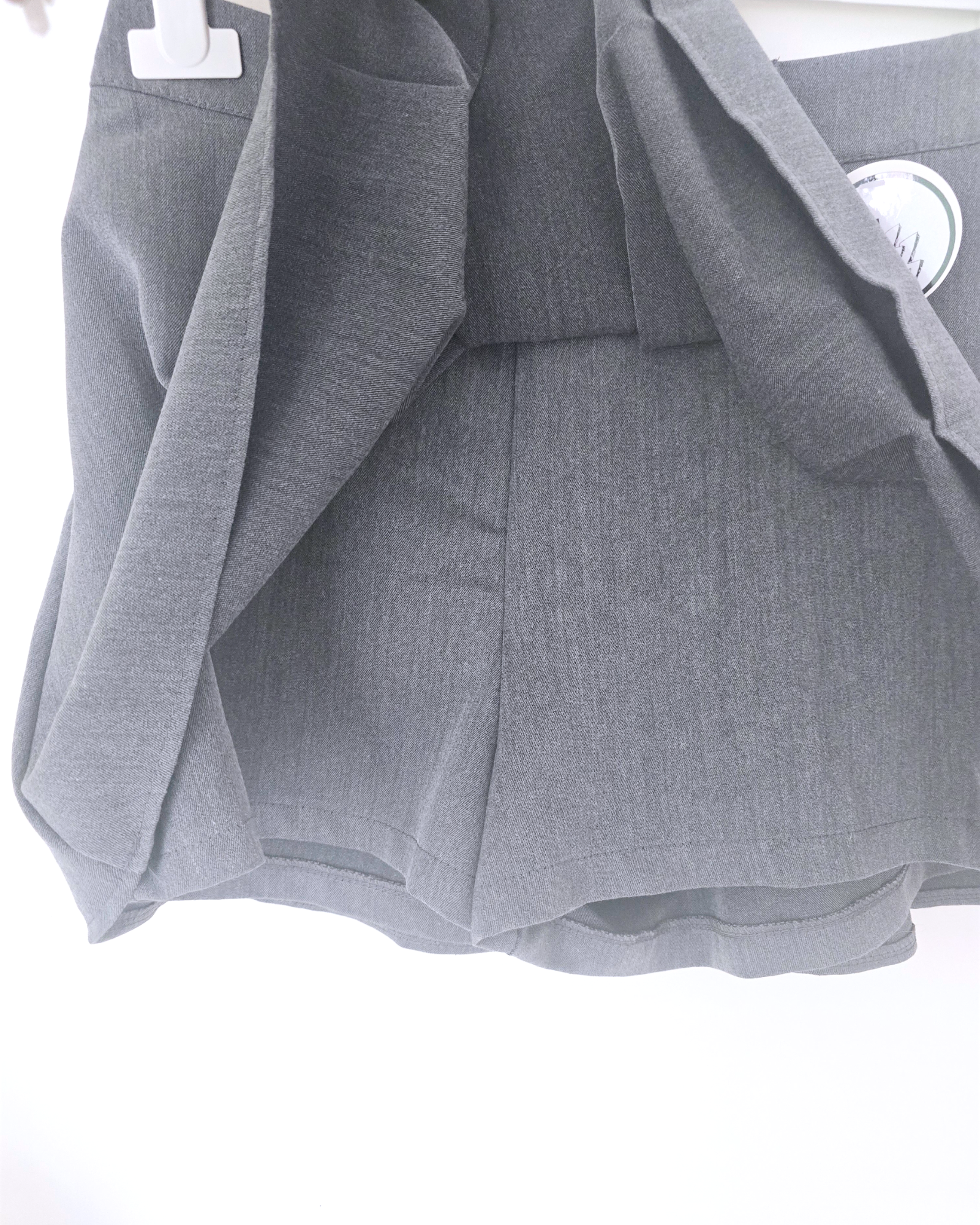 Jupe-short écolière grise