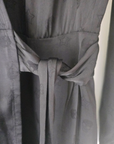 Robe noire skull en relief