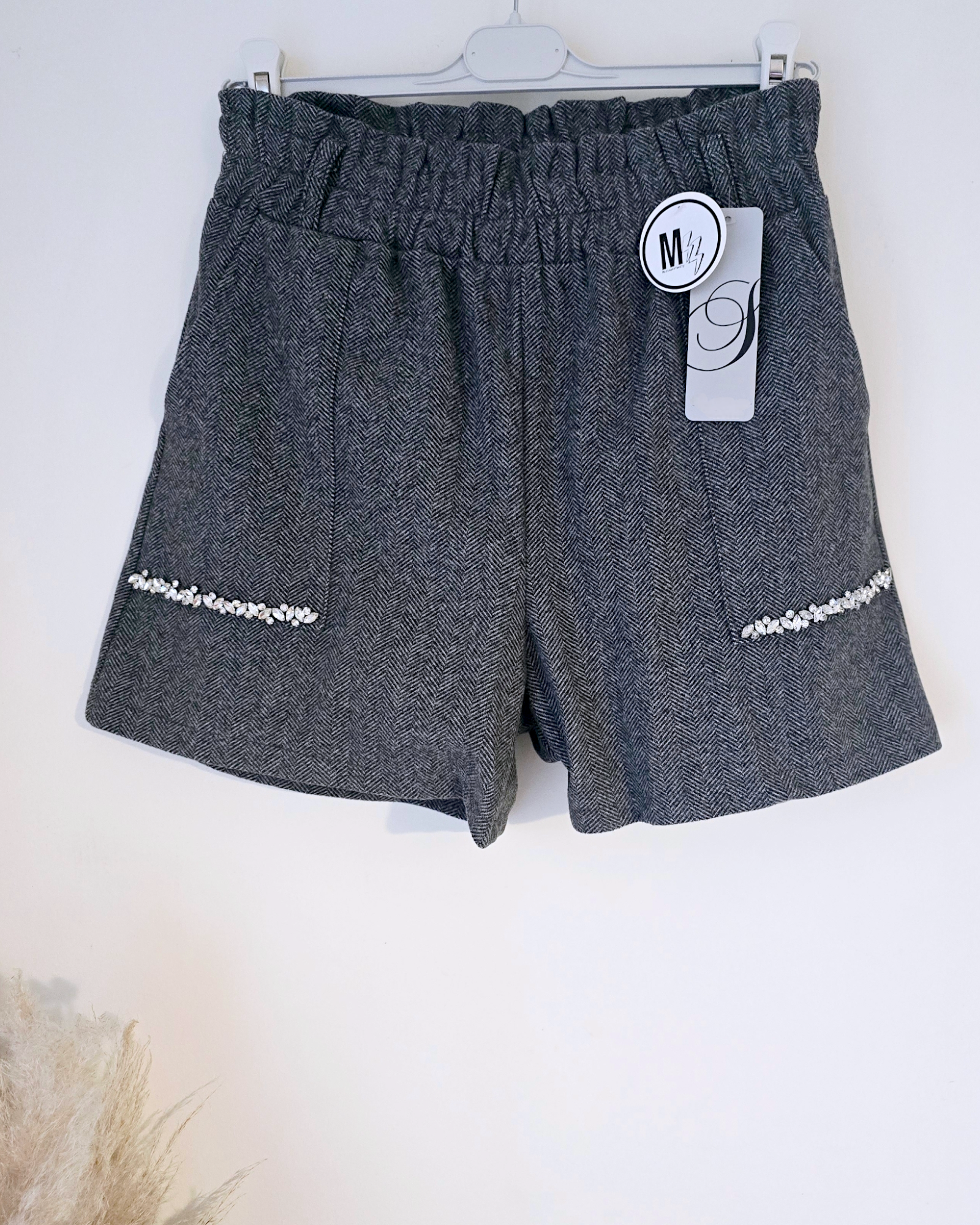 Short chevron gris