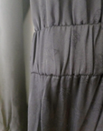Robe noire skull en relief