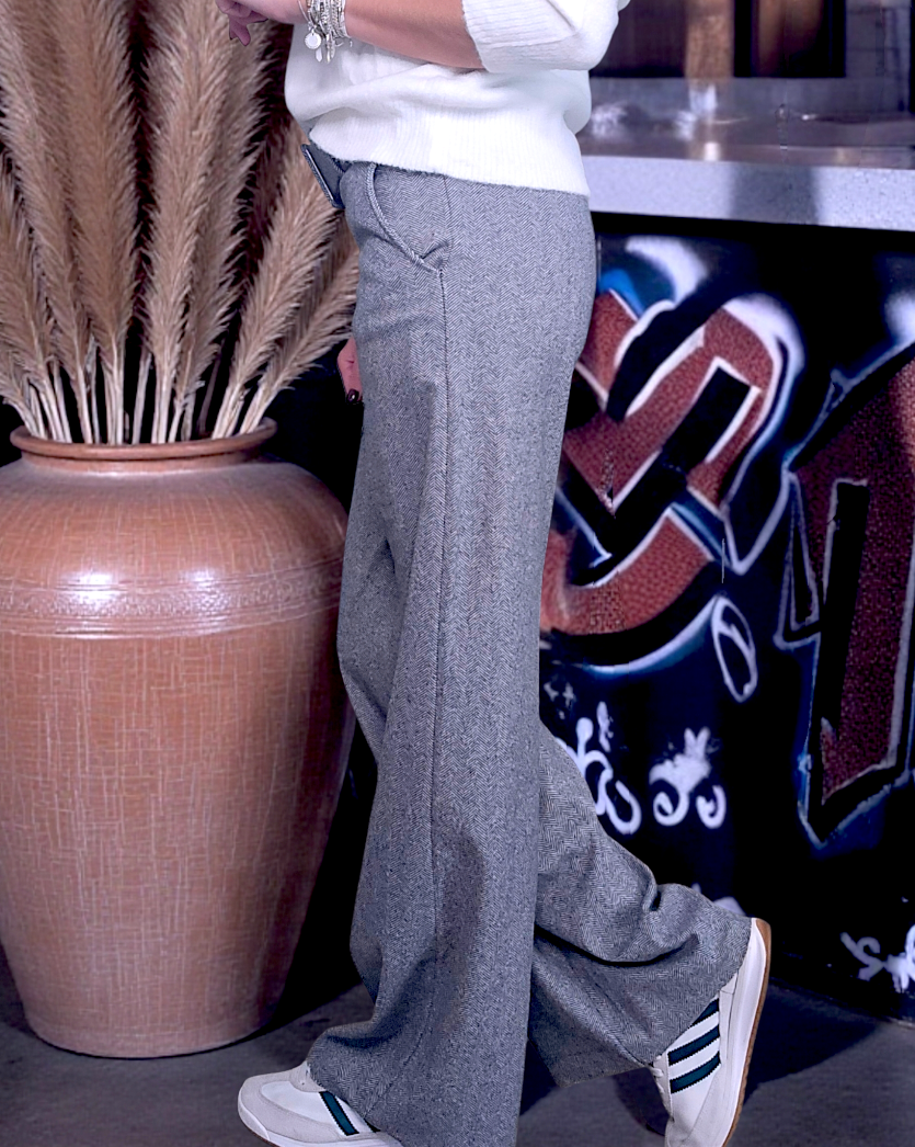 Pantalon gris à imprimé chevrons longueur longue