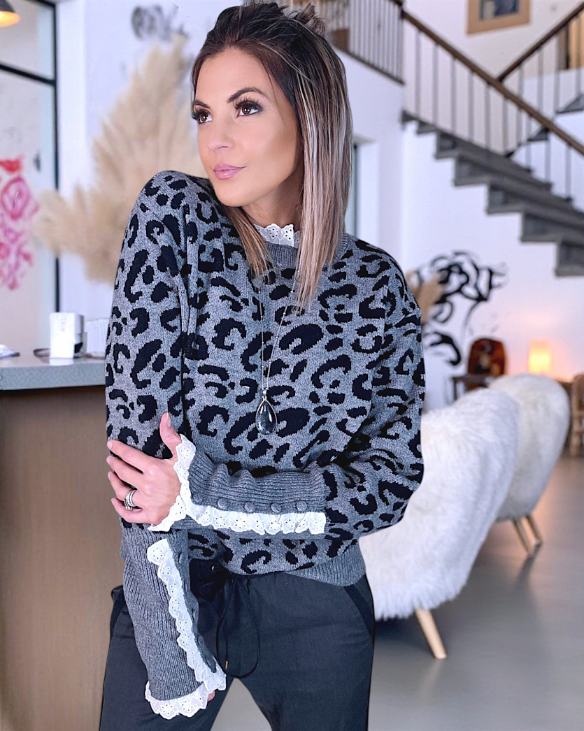 Pull chaud à imprimé léopard gris et noir - 𝐌𝐚𝐫𝐢𝐧𝐚𝟒𝟒𝐟𝐚𝐦𝐢𝐥𝐲