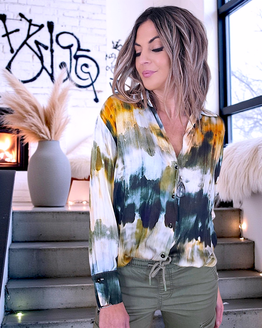 Chemise tie and dye kaki et jaune - 𝐌𝐚𝐫𝐢𝐧𝐚𝟒𝟒𝐟𝐚𝐦𝐢𝐥𝐲