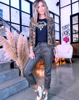 T-shirt noir à inscriptions dorées - 𝐌𝐚𝐫𝐢𝐧𝐚𝟒𝟒𝐟𝐚𝐦𝐢𝐥𝐲