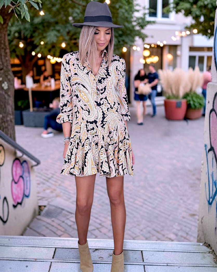 Robe salsa - 𝐌𝐚𝐫𝐢𝐧𝐚𝟒𝟒𝐟𝐚𝐦𝐢𝐥𝐲
