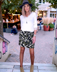 Pull blanc avec dentelle - 𝐌𝐚𝐫𝐢𝐧𝐚𝟒𝟒𝐟𝐚𝐦𝐢𝐥𝐲