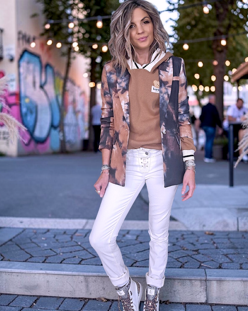 Jean regular blanc - 𝐌𝐚𝐫𝐢𝐧𝐚𝟒𝟒𝐟𝐚𝐦𝐢𝐥𝐲
