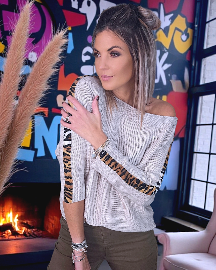 Pull beige à maille ajourée avec bandes latérales léo - 𝐌𝐚𝐫𝐢𝐧𝐚𝟒𝟒𝐟𝐚𝐦𝐢𝐥𝐲