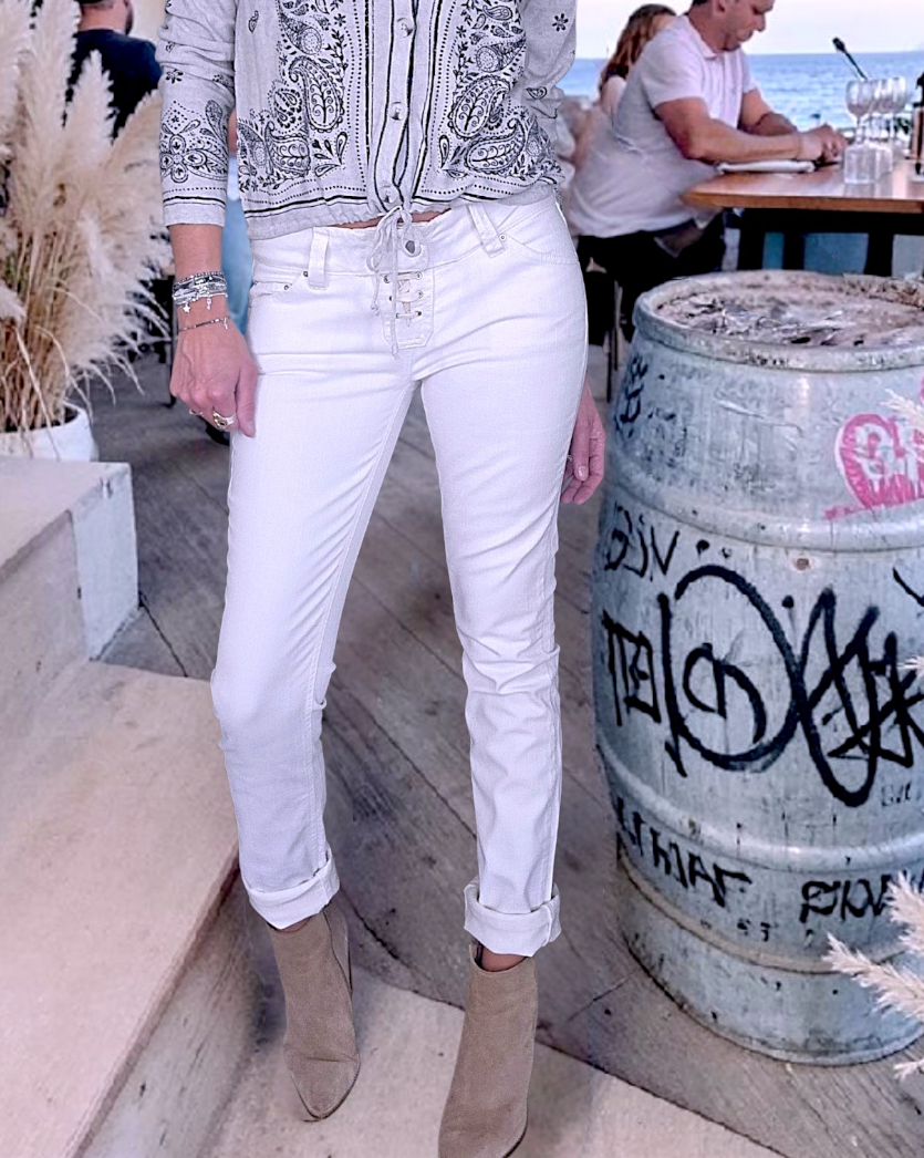 Jean regular blanc - 𝐌𝐚𝐫𝐢𝐧𝐚𝟒𝟒𝐟𝐚𝐦𝐢𝐥𝐲