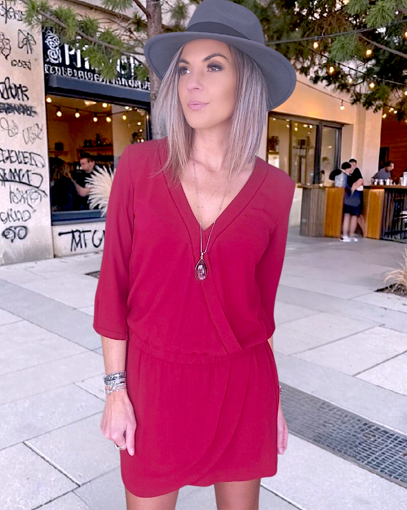 Robe rouge sanguine - 𝐌𝐚𝐫𝐢𝐧𝐚𝟒𝟒𝐟𝐚𝐦𝐢𝐥𝐲