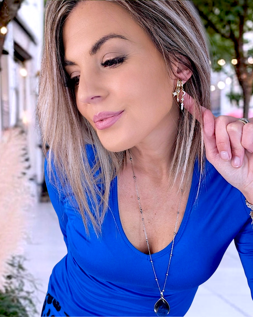 Boucles d'oreilles pendentes dorées acier inoxydable - 𝐌𝐚𝐫𝐢𝐧𝐚𝟒𝟒𝐟𝐚𝐦𝐢𝐥𝐲
