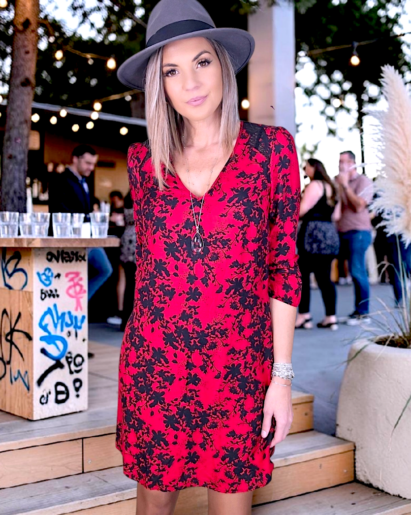 Robe rouge rock-chic - 𝐌𝐚𝐫𝐢𝐧𝐚𝟒𝟒𝐟𝐚𝐦𝐢𝐥𝐲