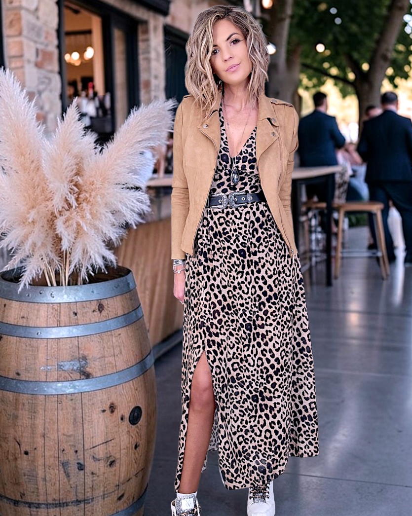 Robe 7/8è  imprimé léopard - 𝐌𝐚𝐫𝐢𝐧𝐚𝟒𝟒𝐟𝐚𝐦𝐢𝐥𝐲