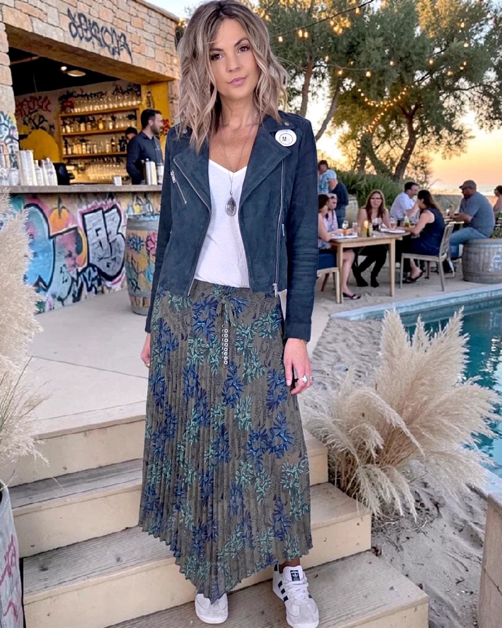 Jupe asymétrique kaki à imprimé - 𝐌𝐚𝐫𝐢𝐧𝐚𝟒𝟒𝐟𝐚𝐦𝐢𝐥𝐲