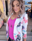 Veste blanche cintrée à imprimé skull - 𝐌𝐚𝐫𝐢𝐧𝐚𝟒𝟒𝐟𝐚𝐦𝐢𝐥𝐲