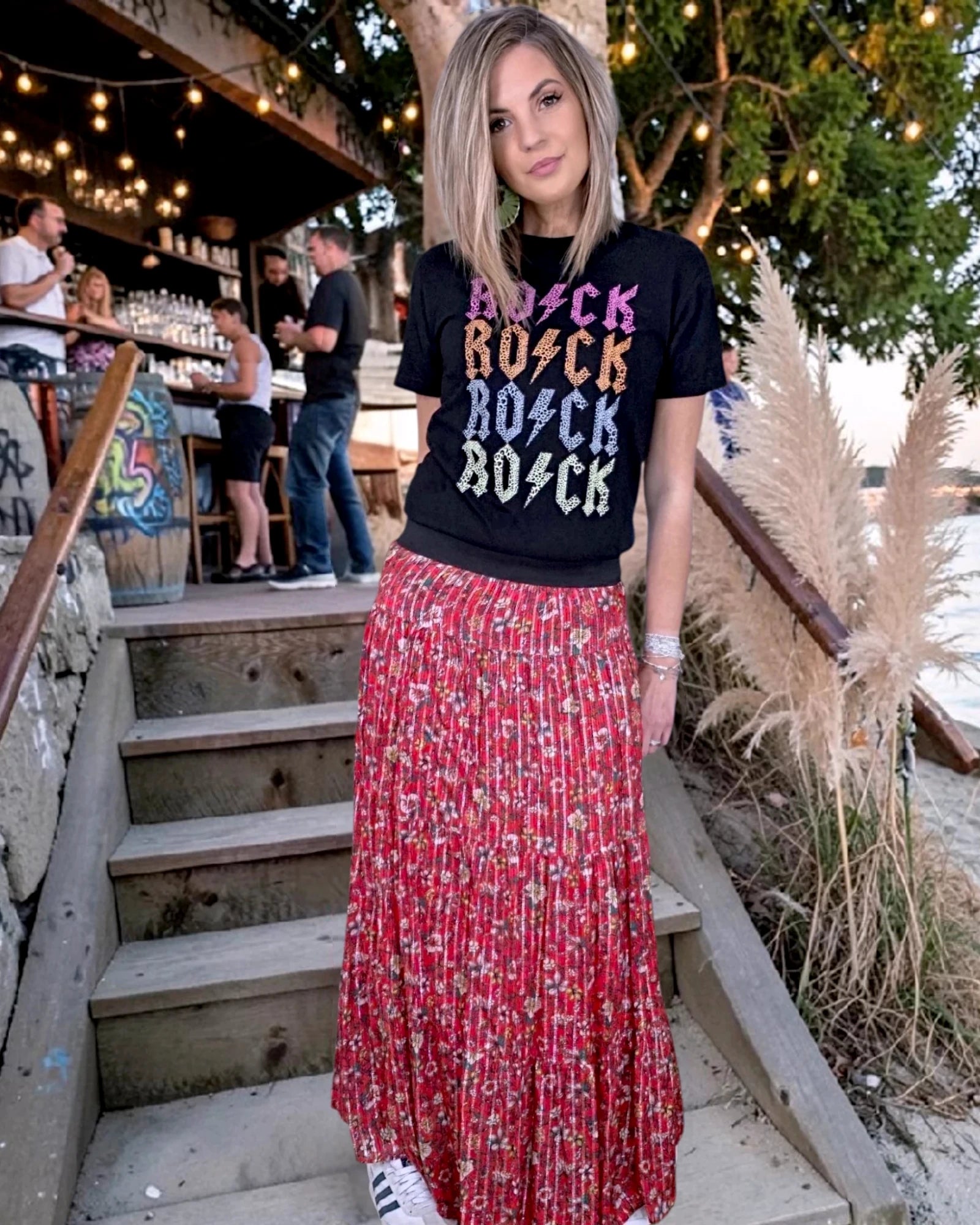 T-shirt noir Rock - 𝐌𝐚𝐫𝐢𝐧𝐚𝟒𝟒𝐟𝐚𝐦𝐢𝐥𝐲