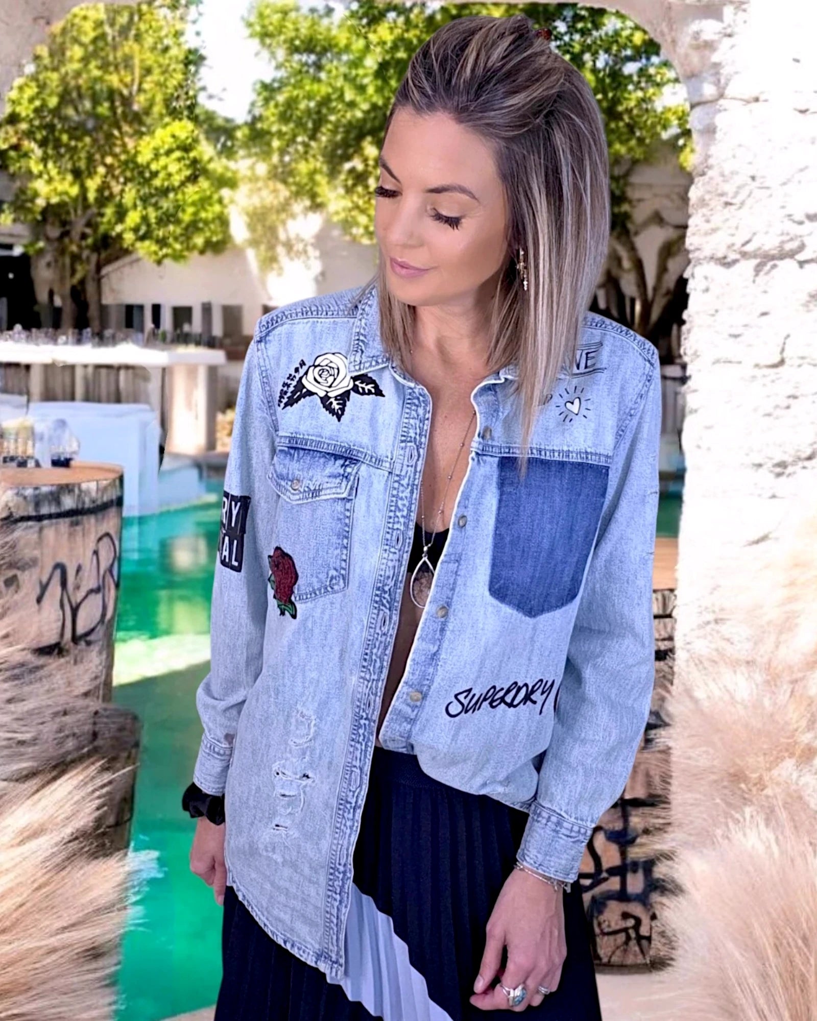 Chemise destroy en jean - 𝐌𝐚𝐫𝐢𝐧𝐚𝟒𝟒𝐟𝐚𝐦𝐢𝐥𝐲