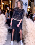 Haut en dentelle noire - 𝐌𝐚𝐫𝐢𝐧𝐚𝟒𝟒𝐟𝐚𝐦𝐢𝐥𝐲