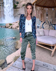 Pantalon cargo satiné kaki - 𝐌𝐚𝐫𝐢𝐧𝐚𝟒𝟒𝐟𝐚𝐦𝐢𝐥𝐲