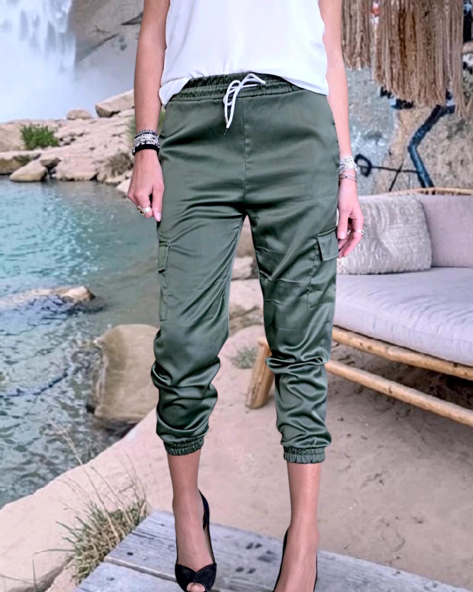 Pantalon cargo satiné kaki - 𝐌𝐚𝐫𝐢𝐧𝐚𝟒𝟒𝐟𝐚𝐦𝐢𝐥𝐲