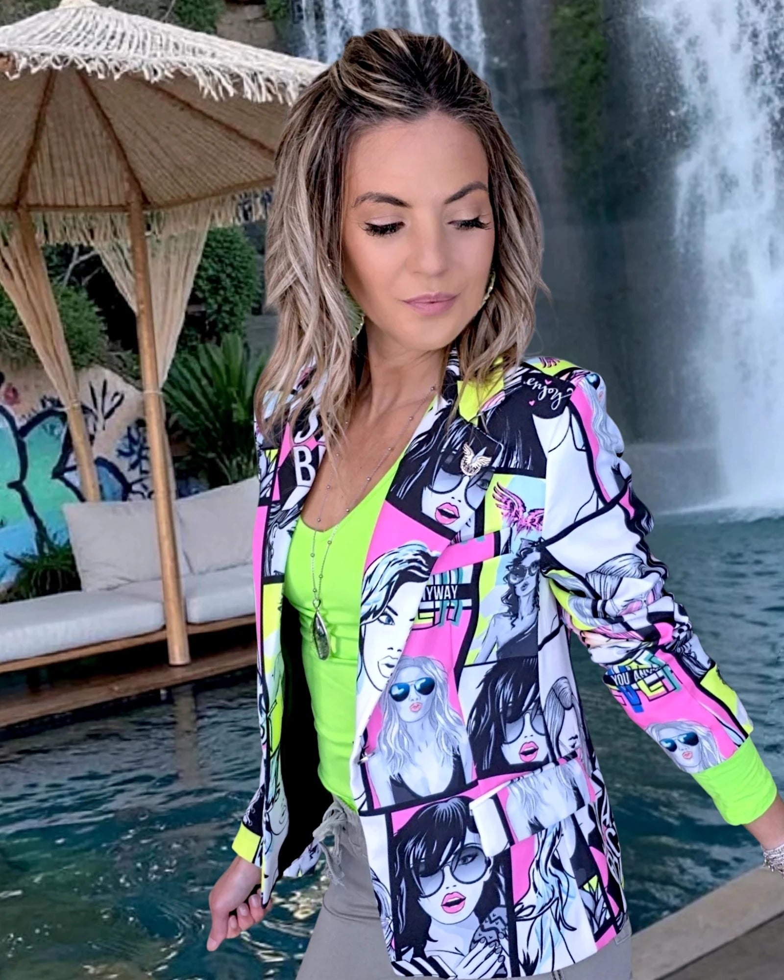 Veste cintrée manga - 𝐌𝐚𝐫𝐢𝐧𝐚𝟒𝟒𝐟𝐚𝐦𝐢𝐥𝐲
