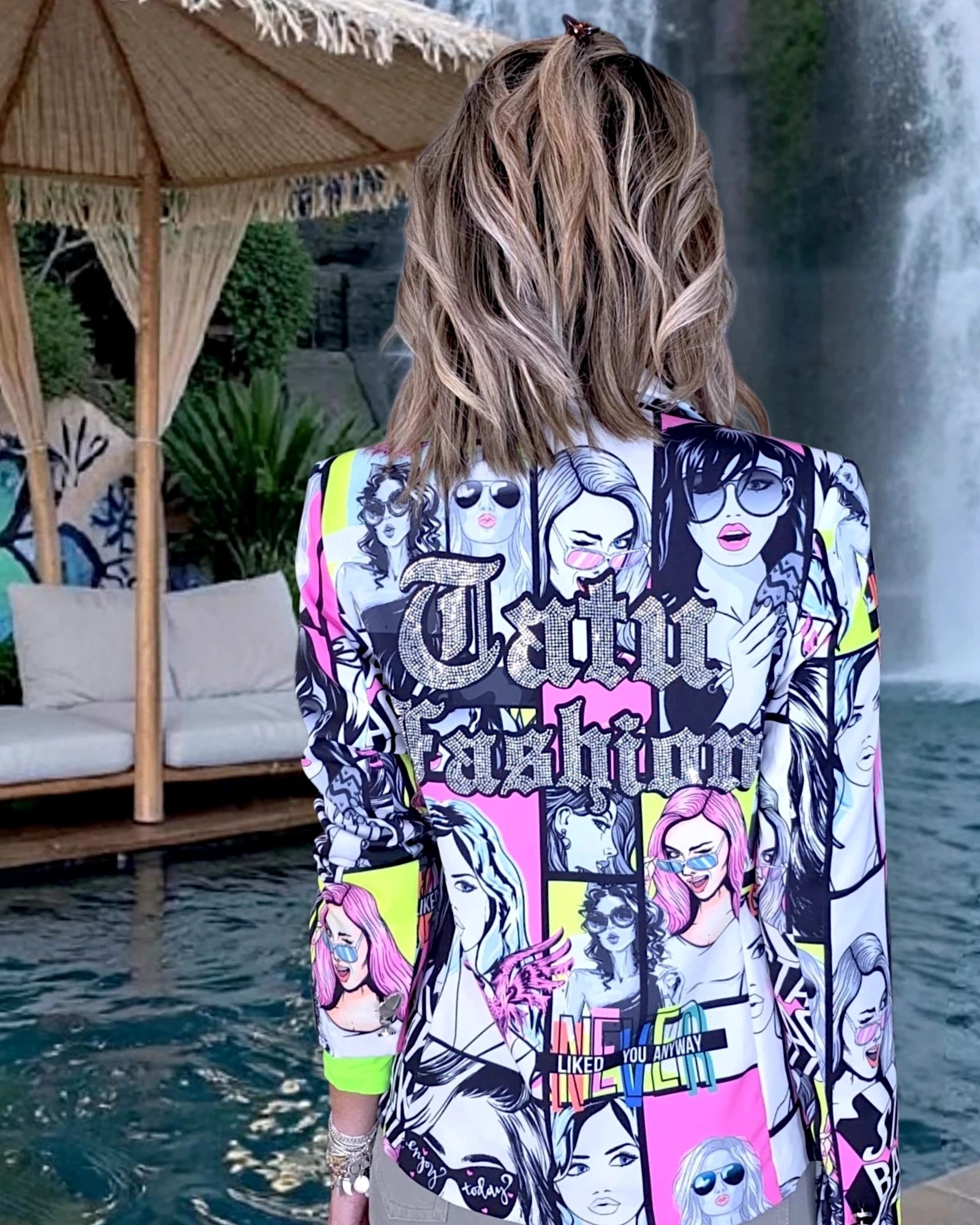 Veste cintrée manga - 𝐌𝐚𝐫𝐢𝐧𝐚𝟒𝟒𝐟𝐚𝐦𝐢𝐥𝐲